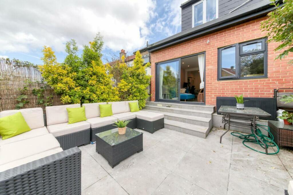 Additional image 11 of Manor Way, Mitcham, CR4