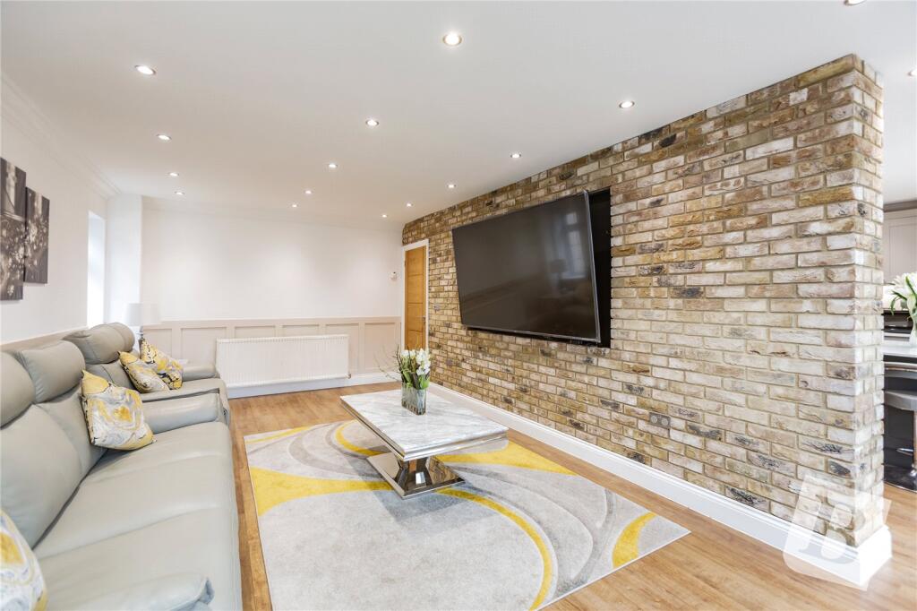 Additional image 11 of Hatch Road, Pilgrims Hatch, Brentwood, Essex, CM15