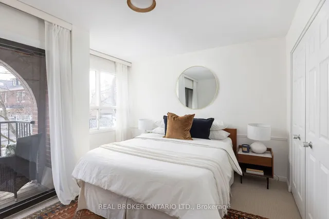 Additional image 10 of 134 Dupont St