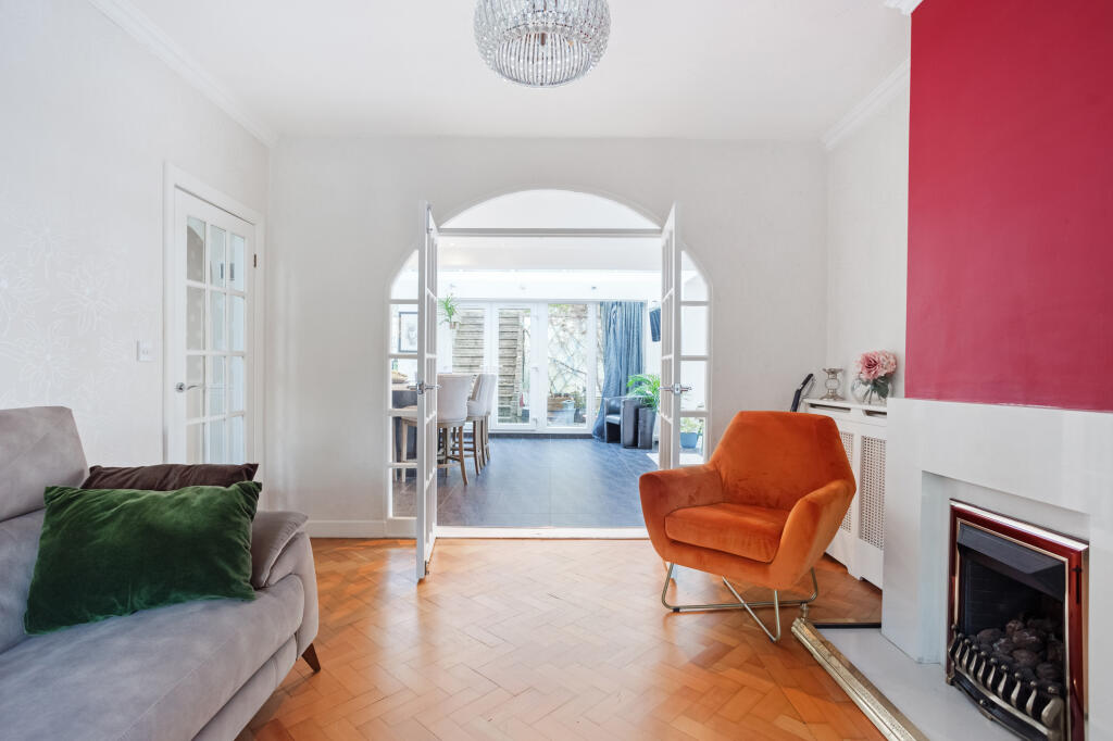 Additional image 5 of Harestone Valley Road, Caterham, CR3