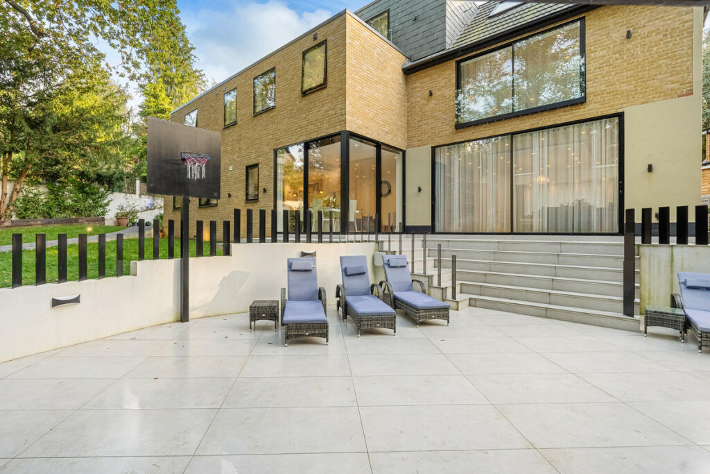 Additional image 33 of Pine Coombe, Shirley, CR0