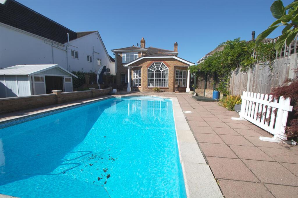 Additional image 21 of Noak Hill Road, Billericay