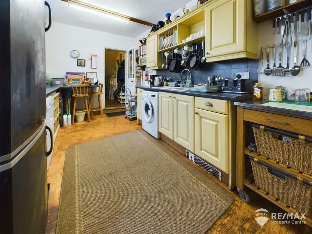 Additional image 6 of Fronks Road, Dovercourt