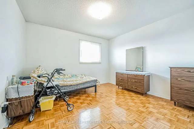 Additional image 24 of 31 Orleans Dr