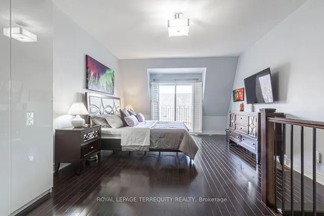 Additional image 26 of 81 Ruby Lang Lane