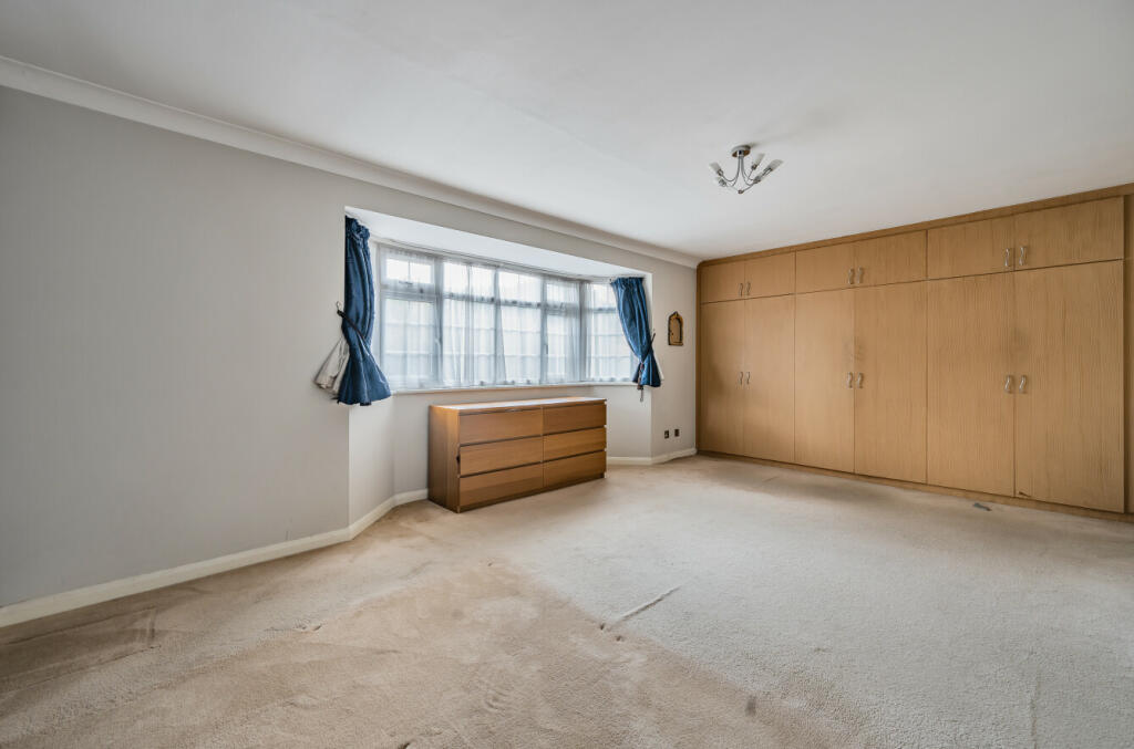 Additional image 10 of Woodbury Close, Croydon