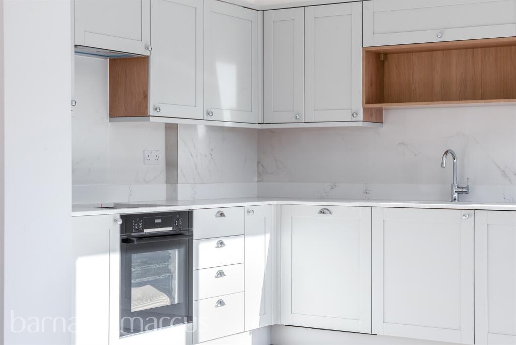 Additional image 3 of Sanderstead Road, South Croydon