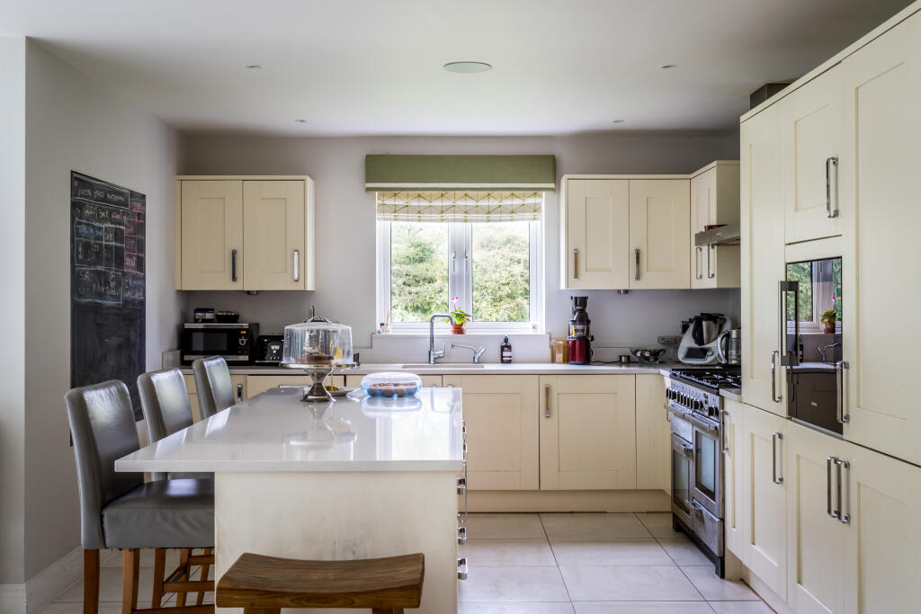 Additional image 8 of Rook Lane, Caterham, CR3