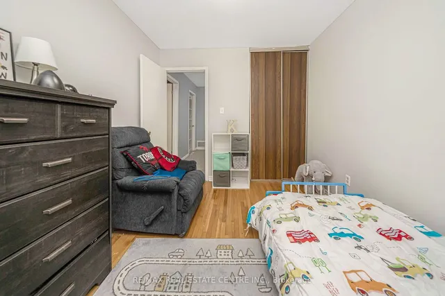 Additional image 25 of 27 Vodden Crt