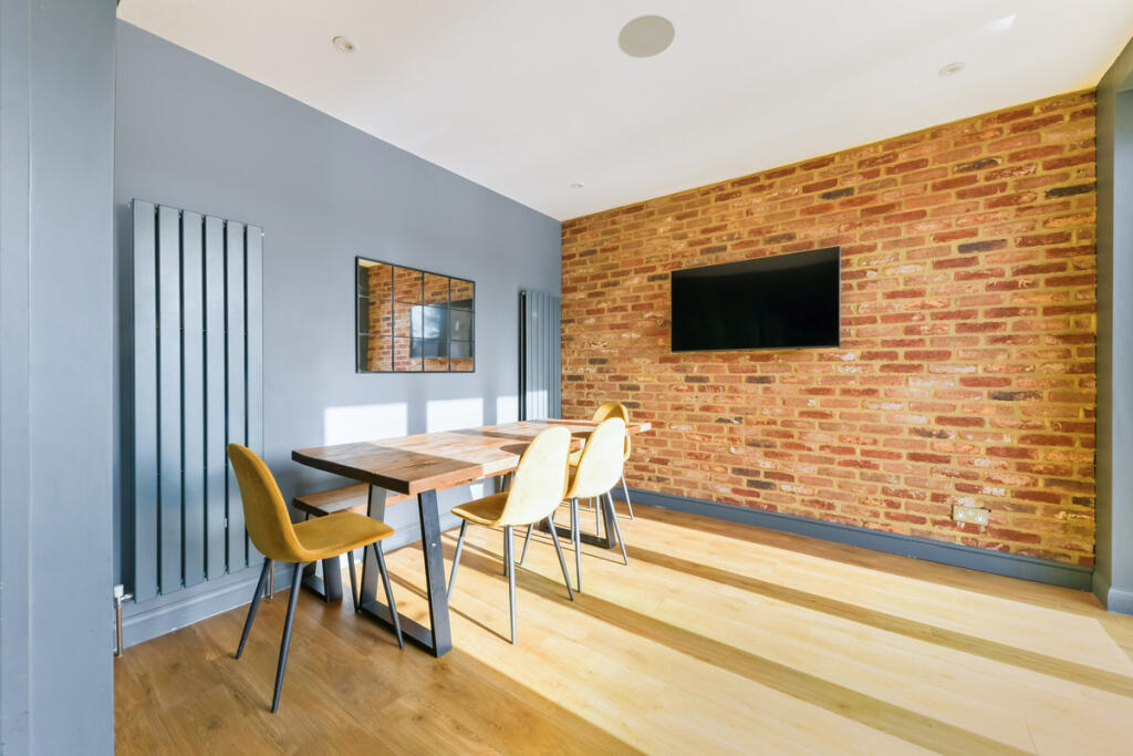 Additional image 4 of Nutfield Road, Coulsdon, CR5