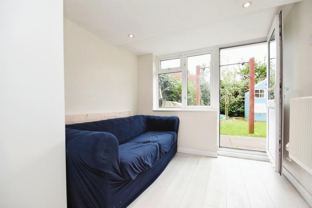 Additional image 10 of Russell Close, Brentwood