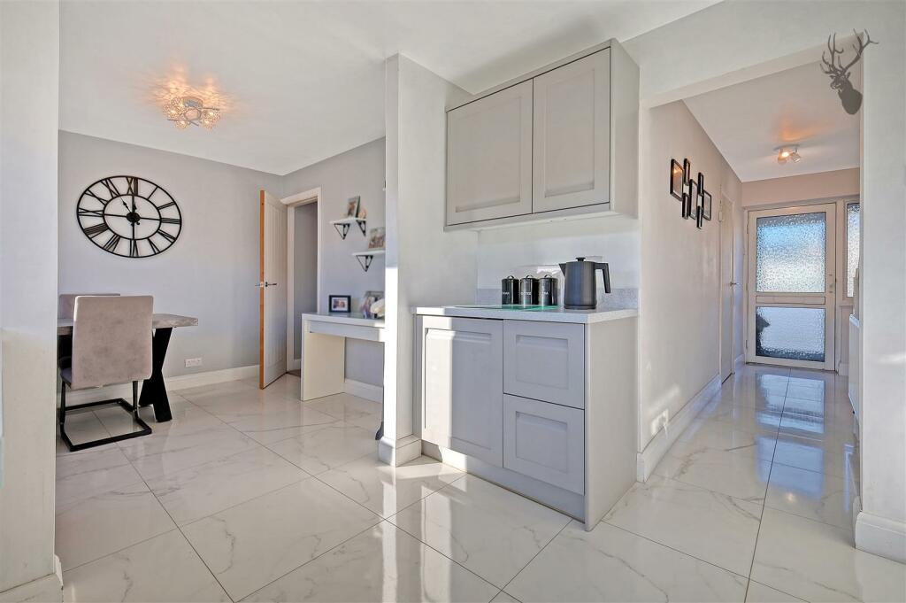 Additional image 5 of Blackmore Road, Kelvedon Hatch