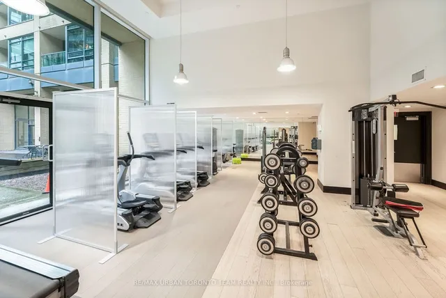 Additional image 35 of 438 King St Unit Ph03