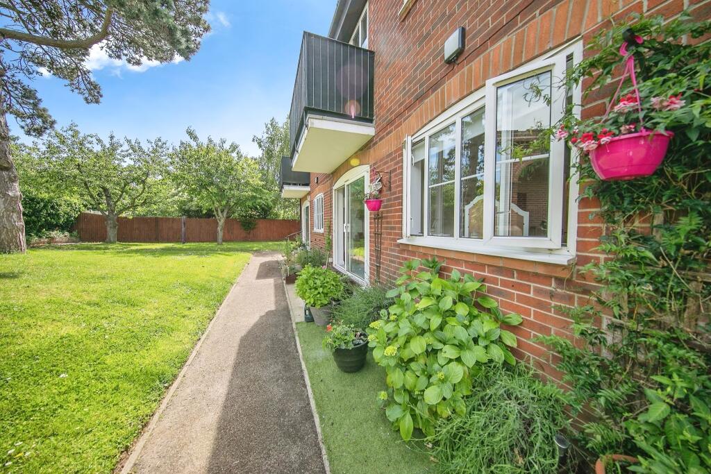 Additional image 16 of Louise Close, Walton On The Naze