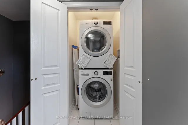 Additional image 28 of 60 Carr St Unit 11