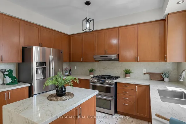 Additional image 15 of 33 Huntspoint Dr