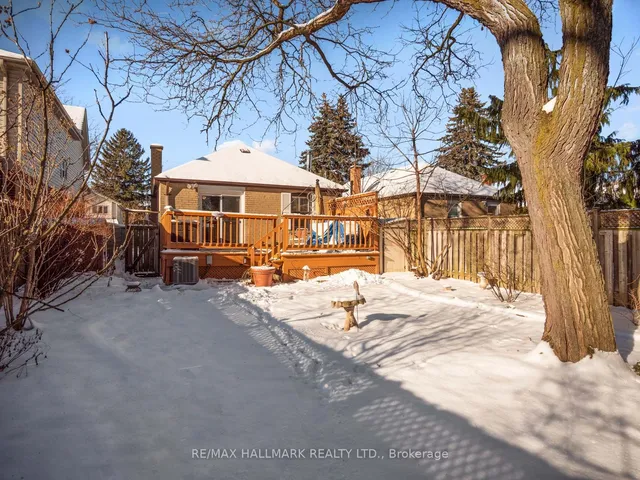 Additional image 33 of 11 Eden Park Rd