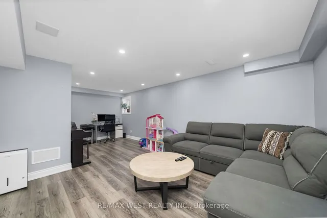 Additional image 18 of 7 Polstar Rd