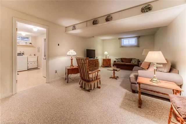 Additional image 28 of 16 Woodview Cres