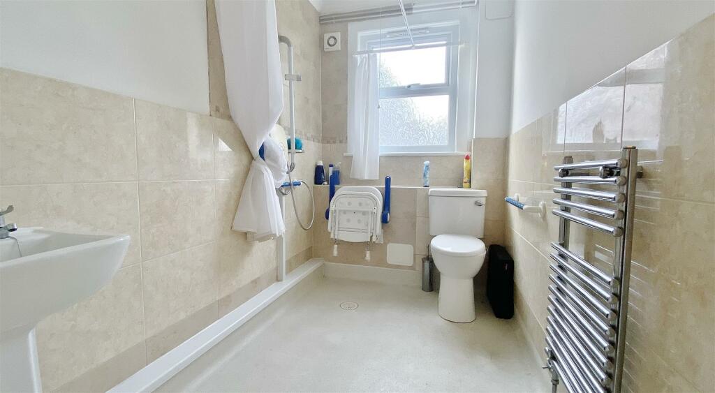 Additional image 12 of Frinton Road, Kirby Cross