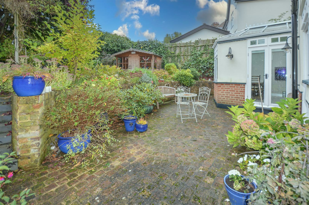 Additional image 29 of Headley Chase, Warley, Brentwood