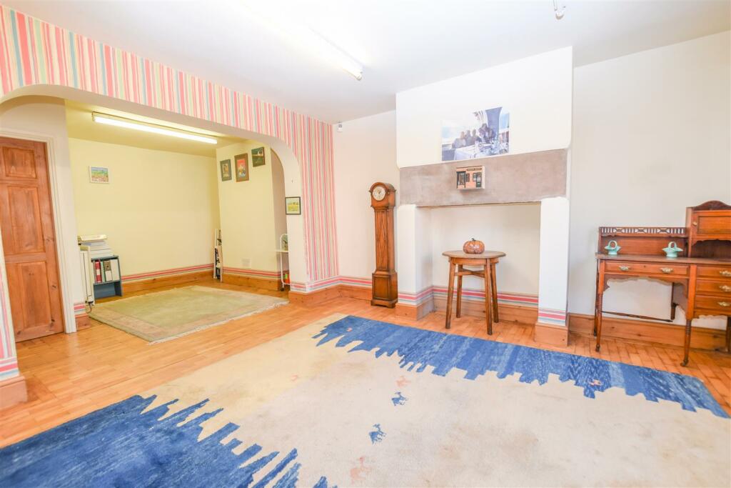 Additional image 18 of Parkgate Road, Neston