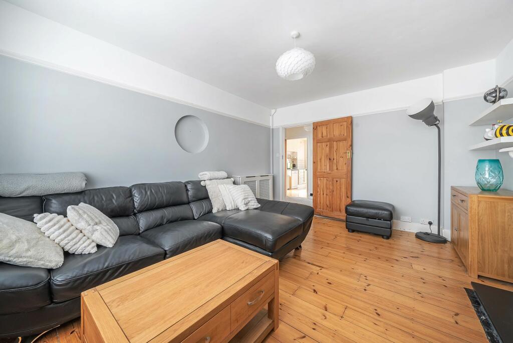 Additional image 7 of Waddington Avenue, Coulsdon, CR5