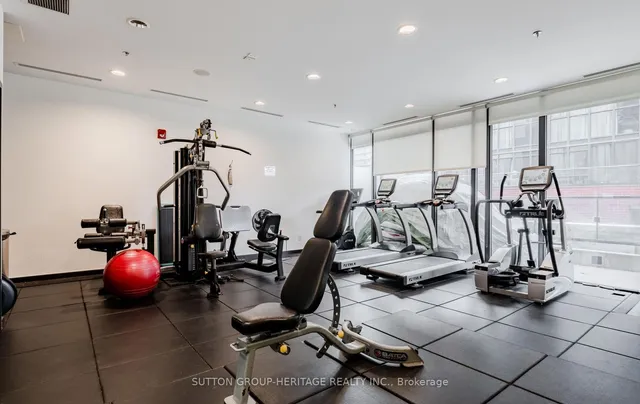 Additional image 20 of 8 Dovercourt Rd Unit 902