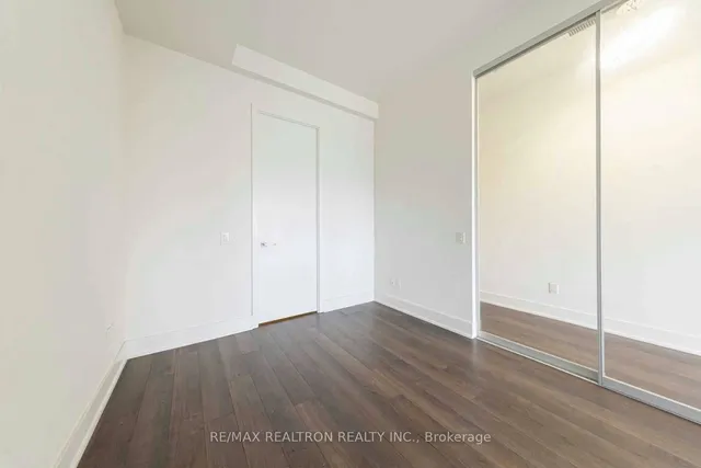 Additional image 7 of 111 St Clair Ave Unit 1823