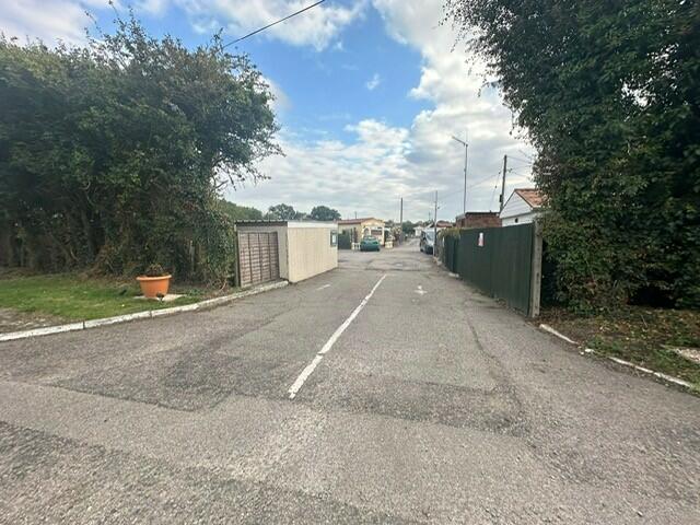 Additional image 3 of Frating, Colchester, CO7