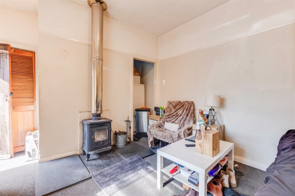 Additional image 25 of Victoria Road, Little Neston, NESTON