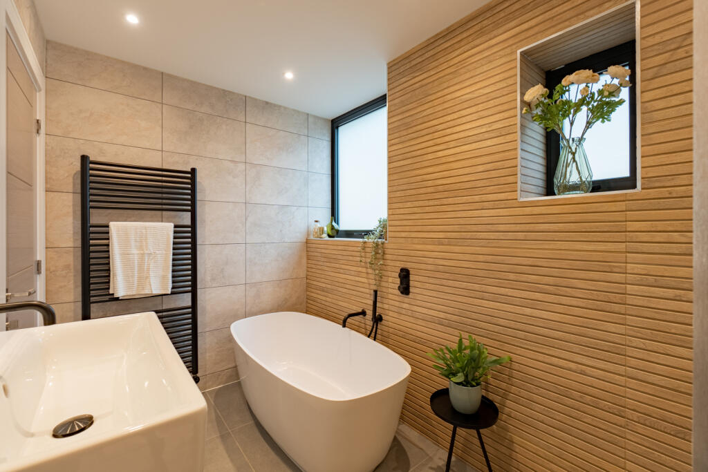 Additional image 15 of Mill View, Bromley Road, CO4