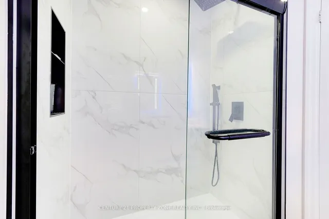 Additional image 11 of 9 Giltspur Rd