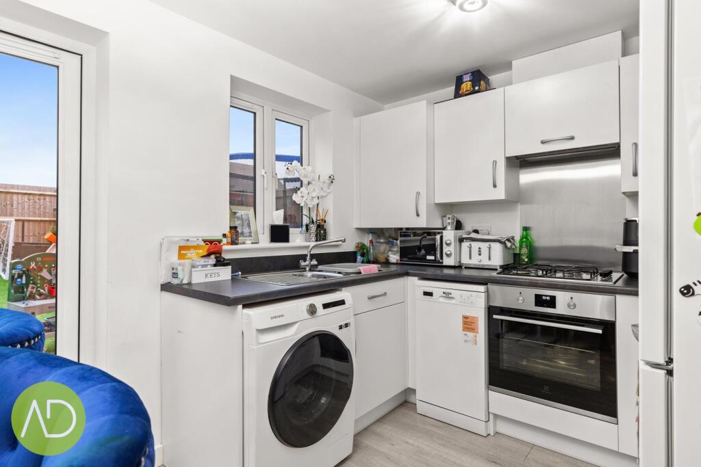 Additional image 5 of Hawfinch Crescent, Old Harlow, Essex