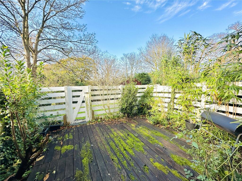 Additional image 16 of Hyrstdene, 1 Waldronhyrst Road, South Croydon, CR2