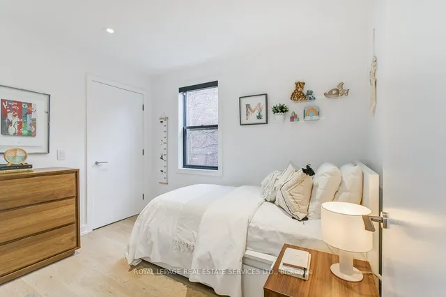 Additional image 25 of 96 Pinewood Ave