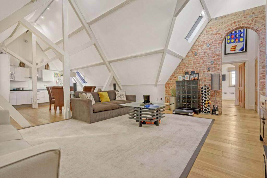 Additional image 6 of The Galleries, Brentwood