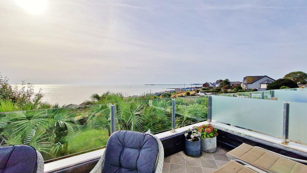 Additional image 51 of The Beach House, Green Lane, Walton On The Naze