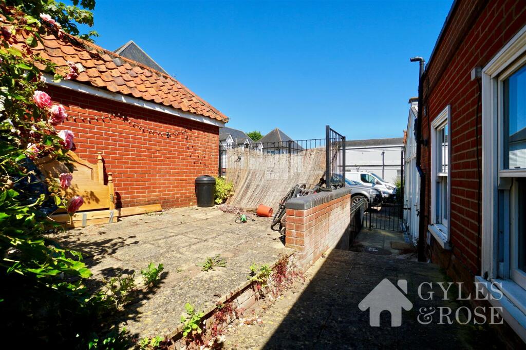 Additional image 18 of East Hill, Colchester