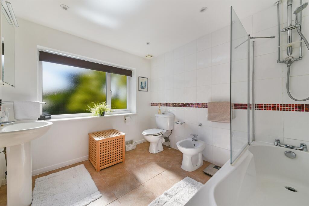 Additional image 12 of Campden Road, South Croydon