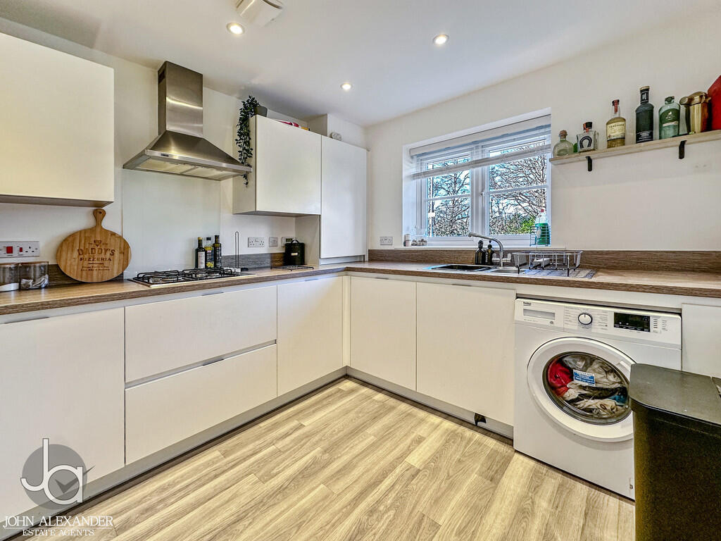 Additional image 11 of Oakhouse Close, Colchester