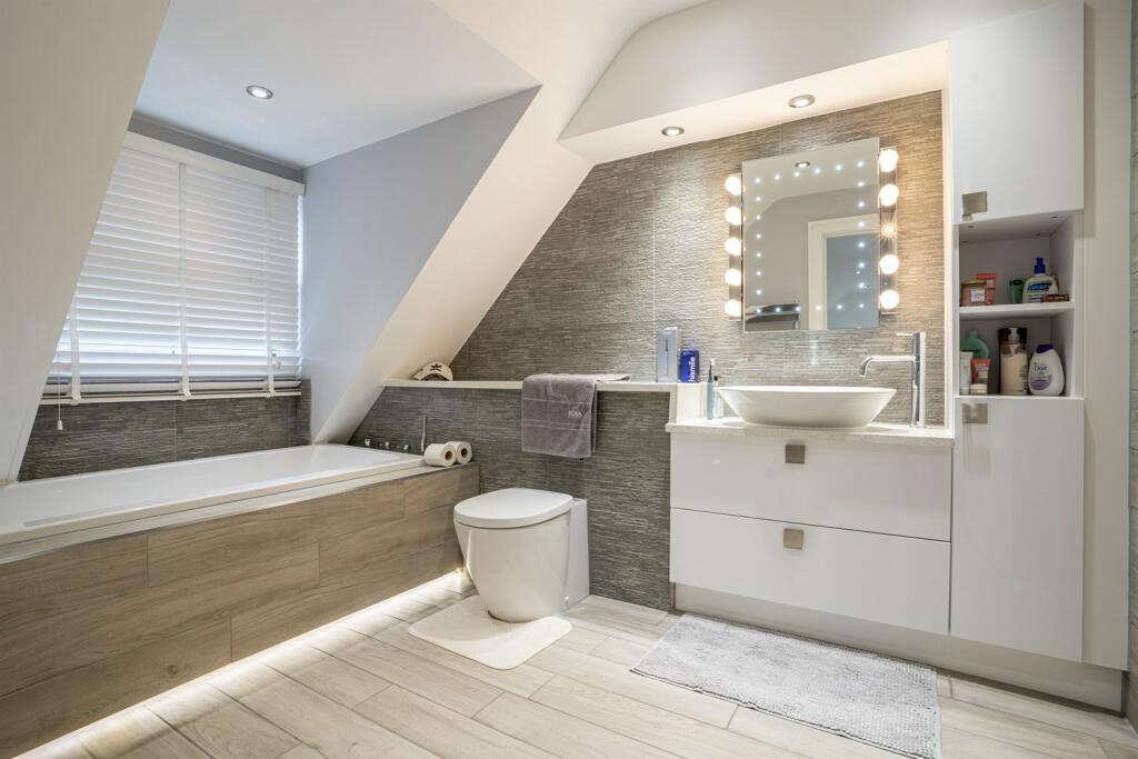 Additional image 21 of Queenborough Lane, Braintree, CM77