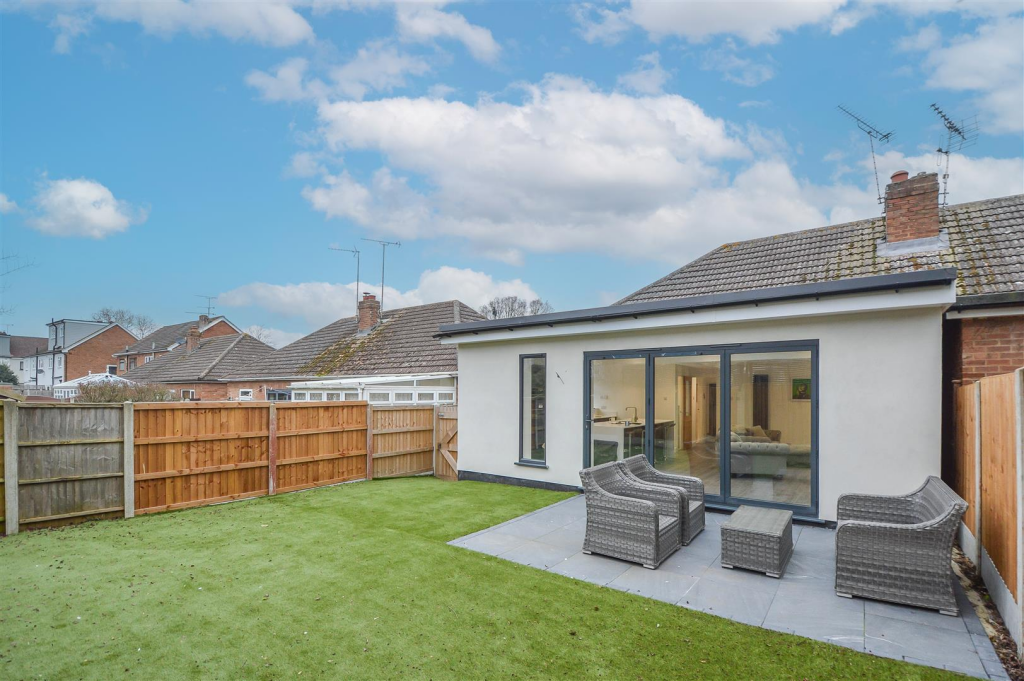 Additional image 13 of Robin Close, Billericay
