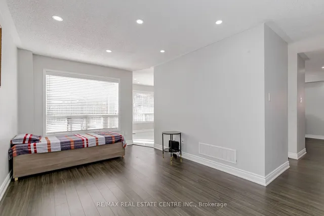 Additional image 25 of 12 Tregate Cres