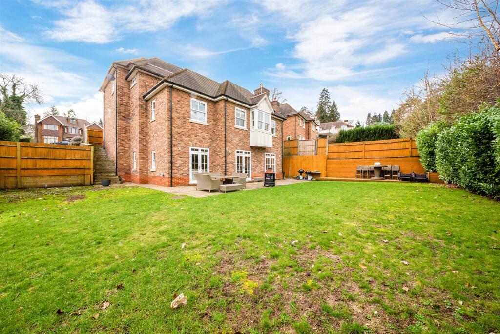 Additional image 4 of High Oaks Close, Coulsdon