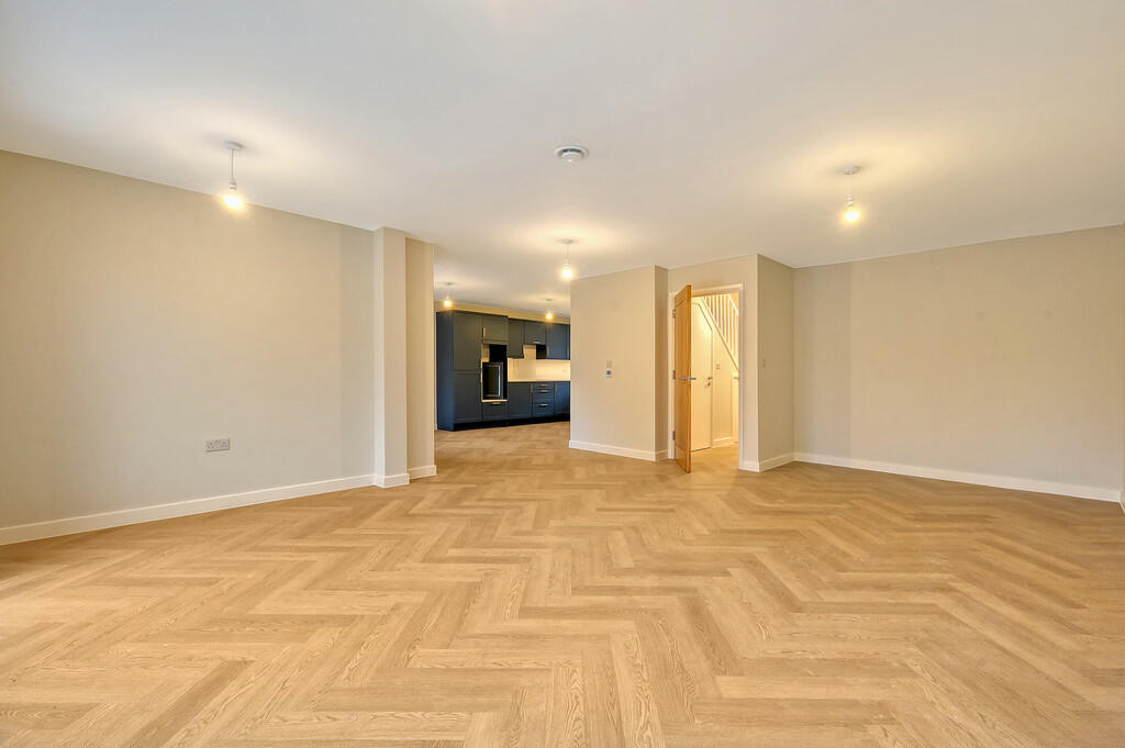 Additional image 19 of Mole Hill Green