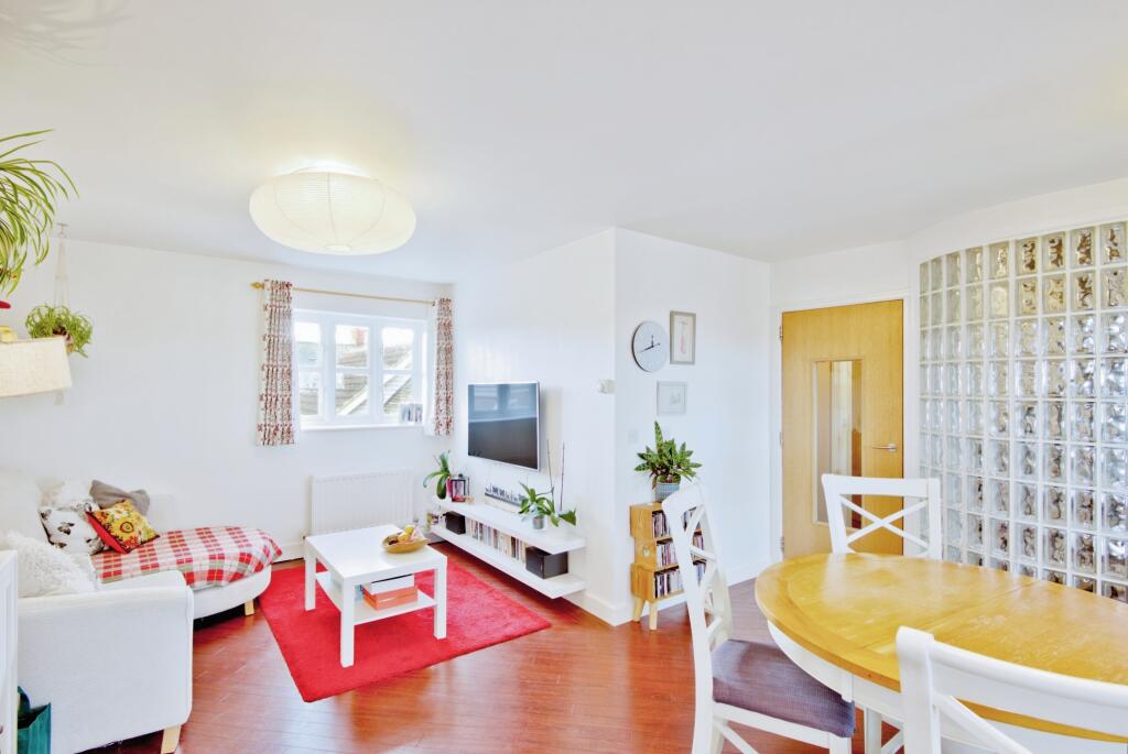 Additional image 4 of Hart Street, Brentwood, Essex, CM14