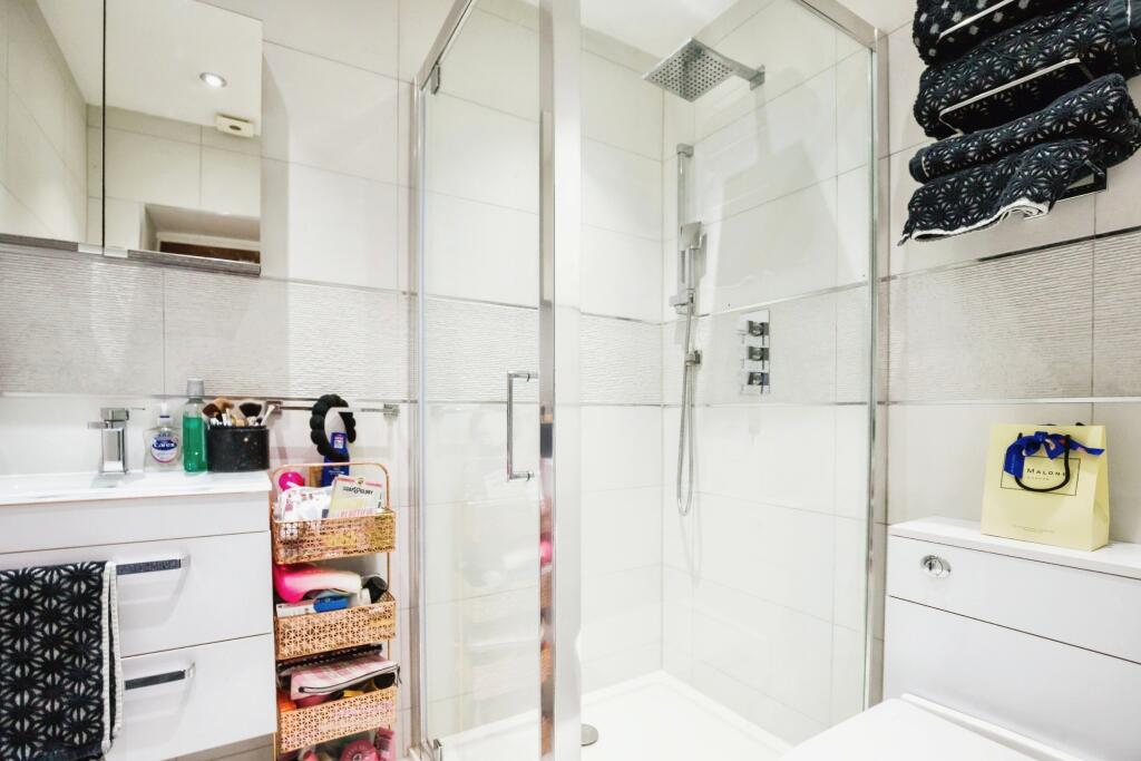 Additional image 18 of The Lydiate, Birkenhead Road, Willaston, CH64