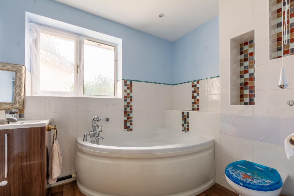 Additional image 17 of Broadoaks Crescent, Braintree, Essex, CM7