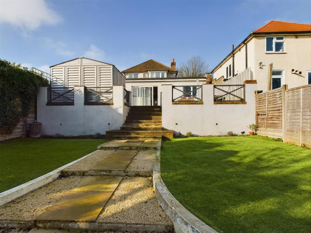 Additional image 11 of St. Margarets Road, Coulsdon